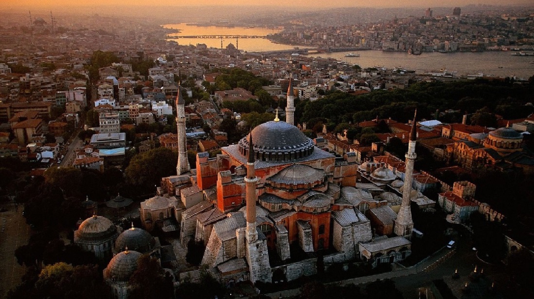 ISTANBUL CLASSICS & CITY TOUR